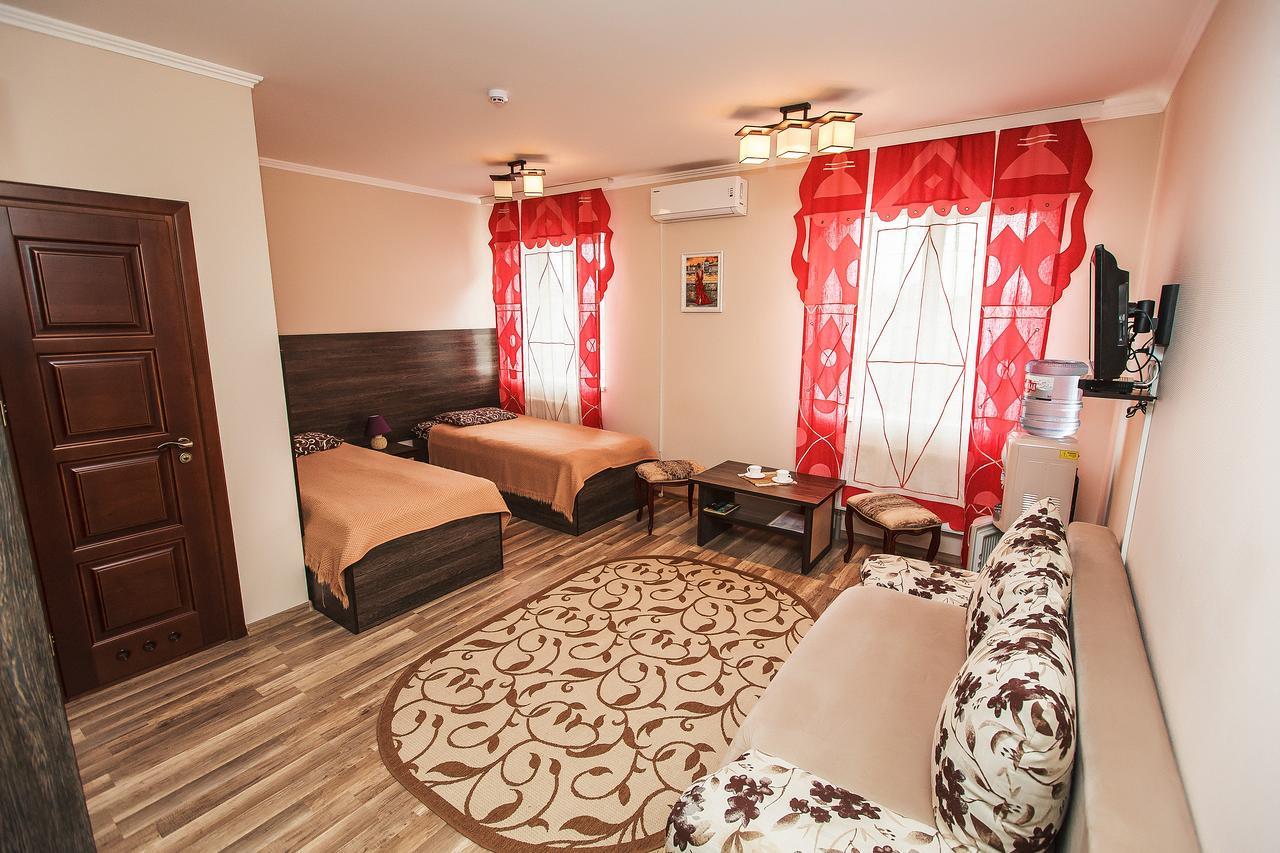 Slavyanskaya Hata Hotel Baranawitschy Exterior foto